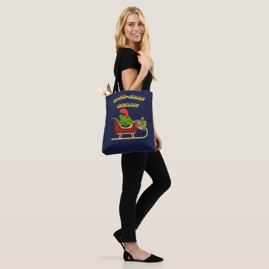 Tote Bag Toad-ally Merry Frog Christmas Tee (Sur le modèle)