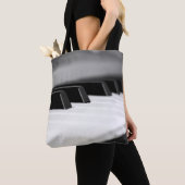 Tote Bag Touches de piano noir et blanc sur clavier (De près)