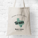 Tote Bag Tout Mariage Color Texas Map,<br><div class="desc">Sac cadeau de bienvenue mariage week-end pour les invités hors de la ville à votre mariage, avec l'image du Texas. Vous pouvez modifier les couleurs pour n'importe quelle partie de ce design, ainsi que déplacer le coeur à l'emplacement de votre mariage. Pour modifier les couleurs, cliquez sur personnaliser, puis sur...</div>