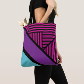 Tote Bag Triangle - rose, pourpre, bleu et noir (De près)