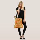 Tote Bag Tribal Mandala Print, Mustard Gold et Orange (Sur le modèle)