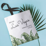 Tote Bag Tribe de mariée Tropical Las Vegas<br><div class="desc">Des feuilles et des polices de banane d'inspiration vintage donnent le ton de votre événement moderne du milieu du siècle ou tropical. Évoque l'apparence du Beverly Hills Hotel ou Troop Beverly Hills. Convient à tout le nécessaire, comme baume pour les lèvres, serviette, kit de gueule de bois, snacks et plus...</div>