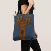 Tote Bag Twisted Tree with Blue Background (De près)
