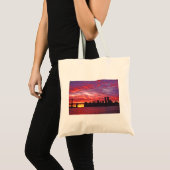 Tote Bag Un Coucher De Soleil Brillant, Silhouette Du Lower (Devant (produit))