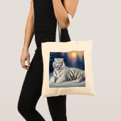 Tote Bag Un tigre blanc assis dans la neige (Devant (produit))