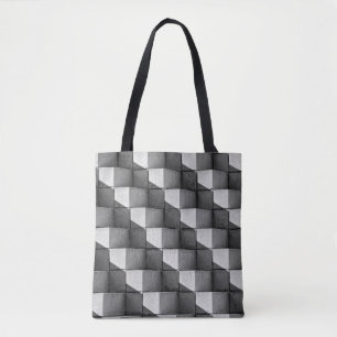 Tote Bag Un visage de la sculpture "Four Side Pyramid" dans