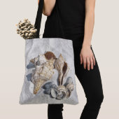 Tote Bag Une collection de coquillages sur le sable (De près)
