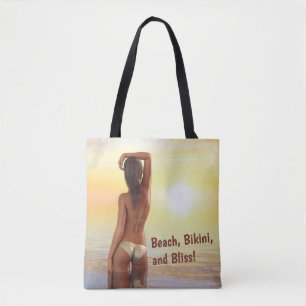 Tote Bag Une fille en bikini en mer au coucher du soleil