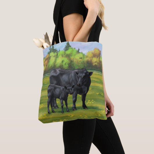 Tote Bag Vache d'Angus noir et veau mou en pâturage d'été (De près)