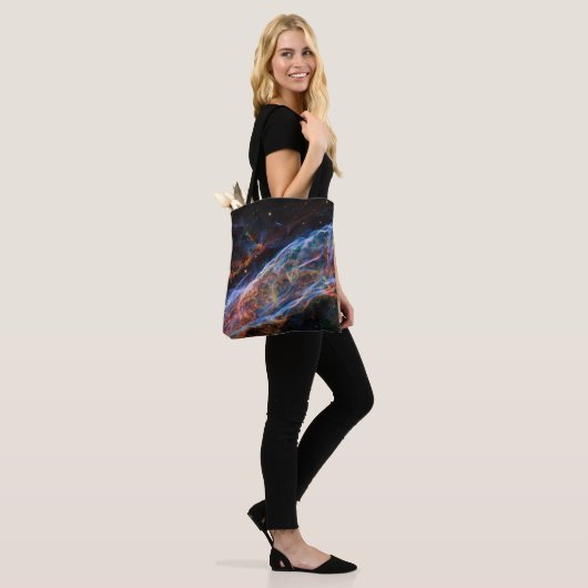 Tote Bag Veil Nebula (Sur le modèle)