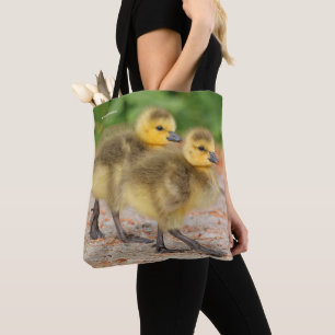 Tote Bag Vigueur sur la parade : Goélands d'oies du Canada