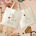Tote Bag Vino Before Vows Bridesmaid Nom Fête des mariées<br><div class="desc">Vino Before Vows Bridesmaid Nom Fête des mariées. Vino avant Vows sur l'avant et Bridesmaid sur l'arrière sont dans un ensemble élégant script - d'autres rôles sont également disponibles dans cette collection. Le reste du texte que vous pouvez facilement personnaliser.</div>