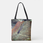 Tote Bag Violet Damselfly Poser sur Rock haut (Dos)