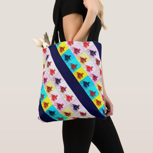 TOTE BAG VOITURES DE VINTAGE RASSEMBLANT POP ART (De près)