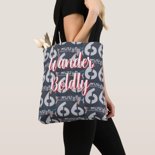 Tote Bag Wander Boldly (De près)