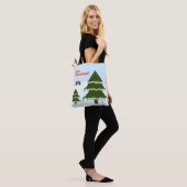 Tote Bag Wonderland Evergreen Trees (Sur le modèle)