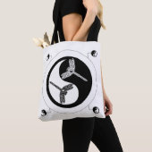 Tote Bag Yin Yang Chiffre noir et blanc 8 libellules Fourre (De près)