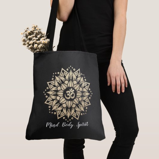 Tote Bag Yoga Méditation Instructeur or Mandala Om Symbole (De près)