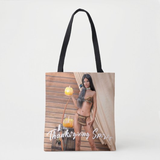 Tote Bag Young Native American Posing on Wood Wall (Devant)