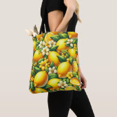 Tote Bag Zesty Lemon Whirl : une symphonie d'agrumes (De près)