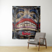 Totem Pole Face Thunder_Cove Wandkleed (In situ)