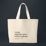 Totes Partitionnées avec un couple, sac de bienven<br><div class="desc">Ce sac fourre-tout ludique et ludique est le souvenir parfait pour les clients mariages,  et peut aussi servir de sac de bienvenue. Le design minimaliste se démarque de la foule. Vous pouvez modifier la couleur du type et ajouter votre propre libellé.</div>