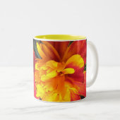 Toujours dans la tasse de souci de fleur (Devant droit)