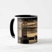 Tour Bridge Mug (Devant gauche)