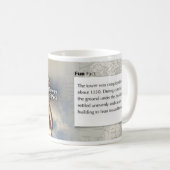 Tour penchée de tasse historique de Pise (Devant droit)