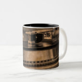 TOURNE-DISQUE DJ MUG (Devant droit)