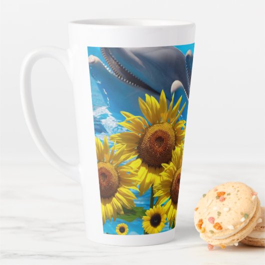 Tournesol Dauphin Latte Mug (En situation)