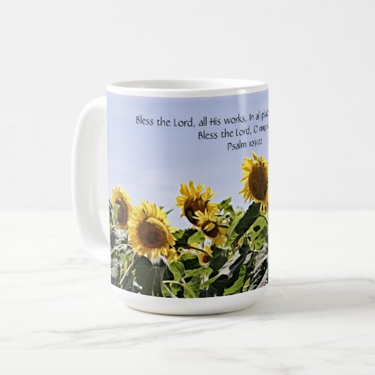 Tournesols et ciel avec la Coupe de Mug de l'Ecrit (Devant gauche)