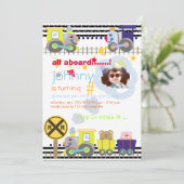 Tous à bord, entraîne des invitations d'anniversai (Debout devant)