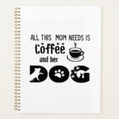 Tout ce dont maman a besoin, c'est du café et son (Devant)