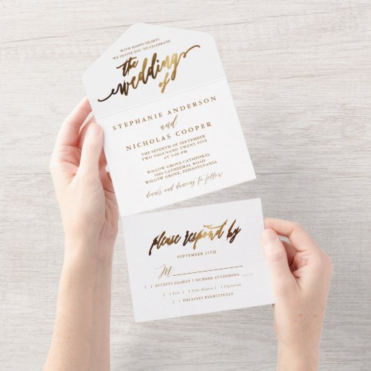 Tout En Un Invitation de script Gold Elegant (Déchirure)