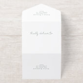 Tout En Un Invitation Élégant Crest Monogramme Script Sage Mariage (Extérieur)
