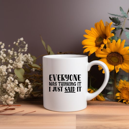 Tout Le Monde Pensait... Mème Mug