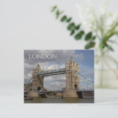 Tower Bridge, Londres, Angleterre Carte postale (Debout devant)