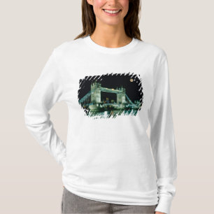 Tower Bridge 's nachts, Londen, Engeland T-shirt