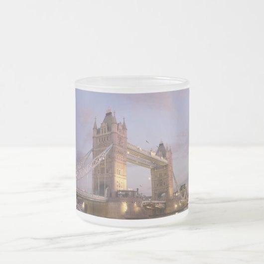 Towerbrug, Mok koffee (Center)