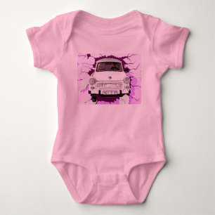 Trabant-auto en roze/Lila Berlijnse muur Romper