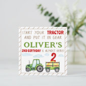 tracteur vert 1er 2ème anniversaire invitation gar (Debout devant)