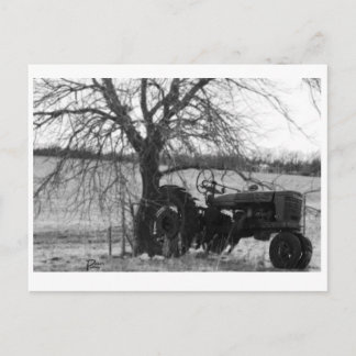 Tractor in ruste briefkaart