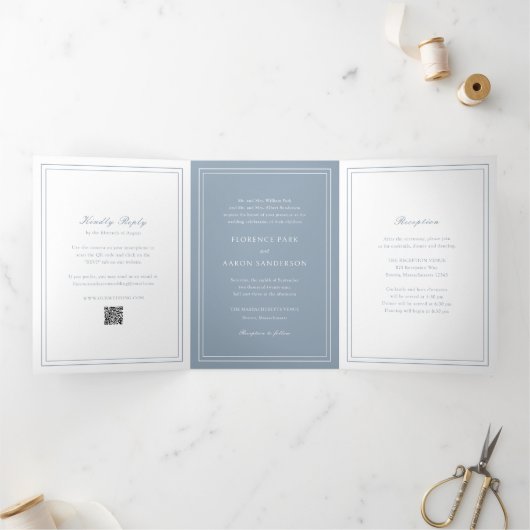 Traditional Dusty Blue QR Code Timeless Wedding Drieluik Uitnodiging (Binnen)