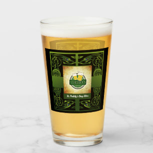 Traditioneel groen Iers Celtisch ontwerp met uw lo Glas