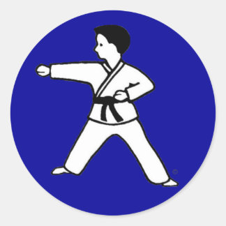 Traditioneel Karate Kind 3 op koningsblauwe sticke Ronde Sticker