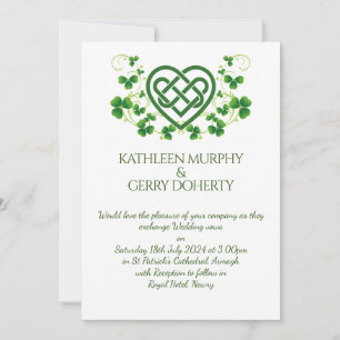 Traditionele Irish Celtic Love Knot en Shamrocks Kaart