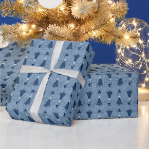 Traditionele marineblauw-kerstbomen en rendieren cadeaupapier