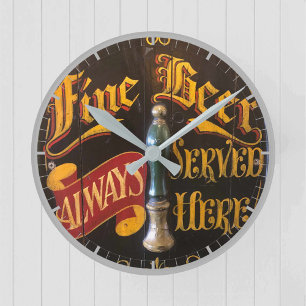 Traditionele Pub Beer Ronde Klok