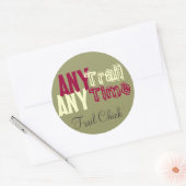 Trail chick ronde sticker (Envelop)